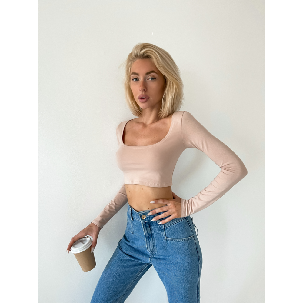CROP TOP TUESDAY