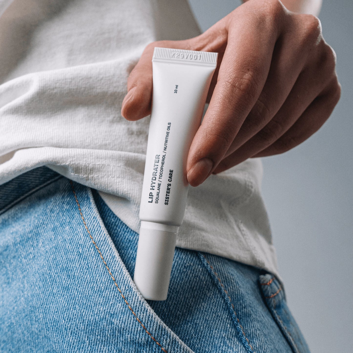 BALM-TREATMENT FOR LIPS LIP HYDRATER