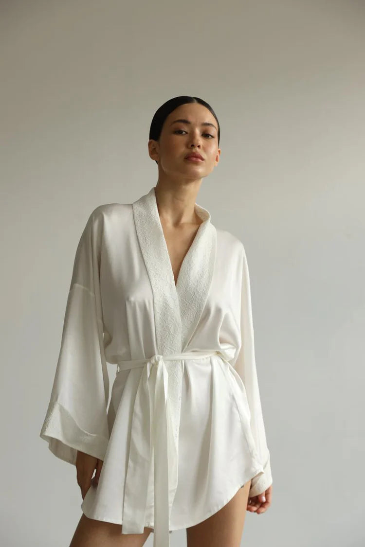 KIMONO ROBE - WHITE