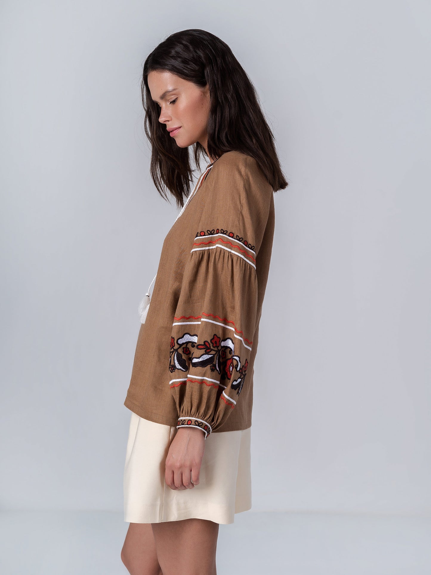 Embroidered linen shirt for women Grono