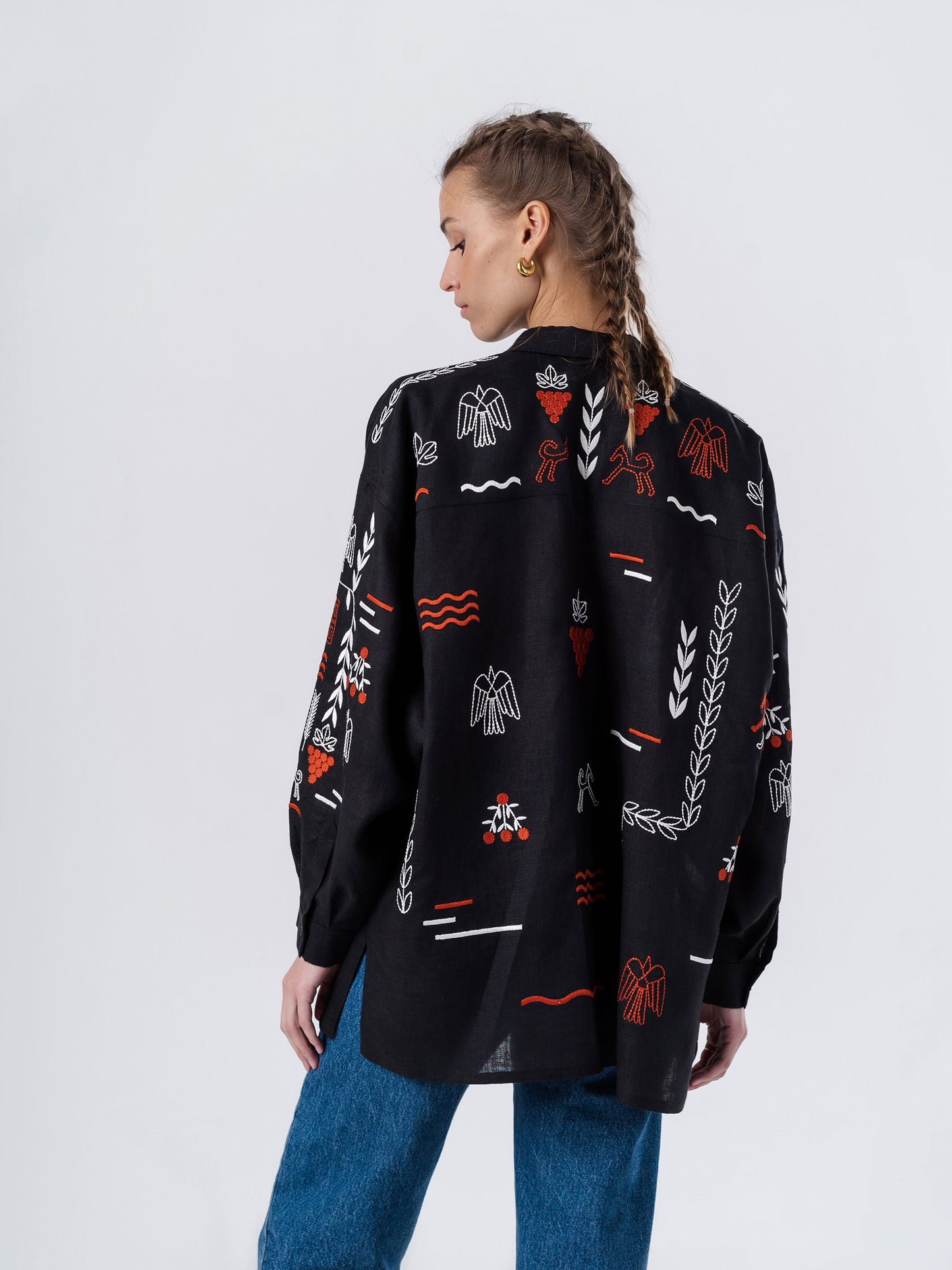 Black linen embroidered shirt SLOVO BLACK
