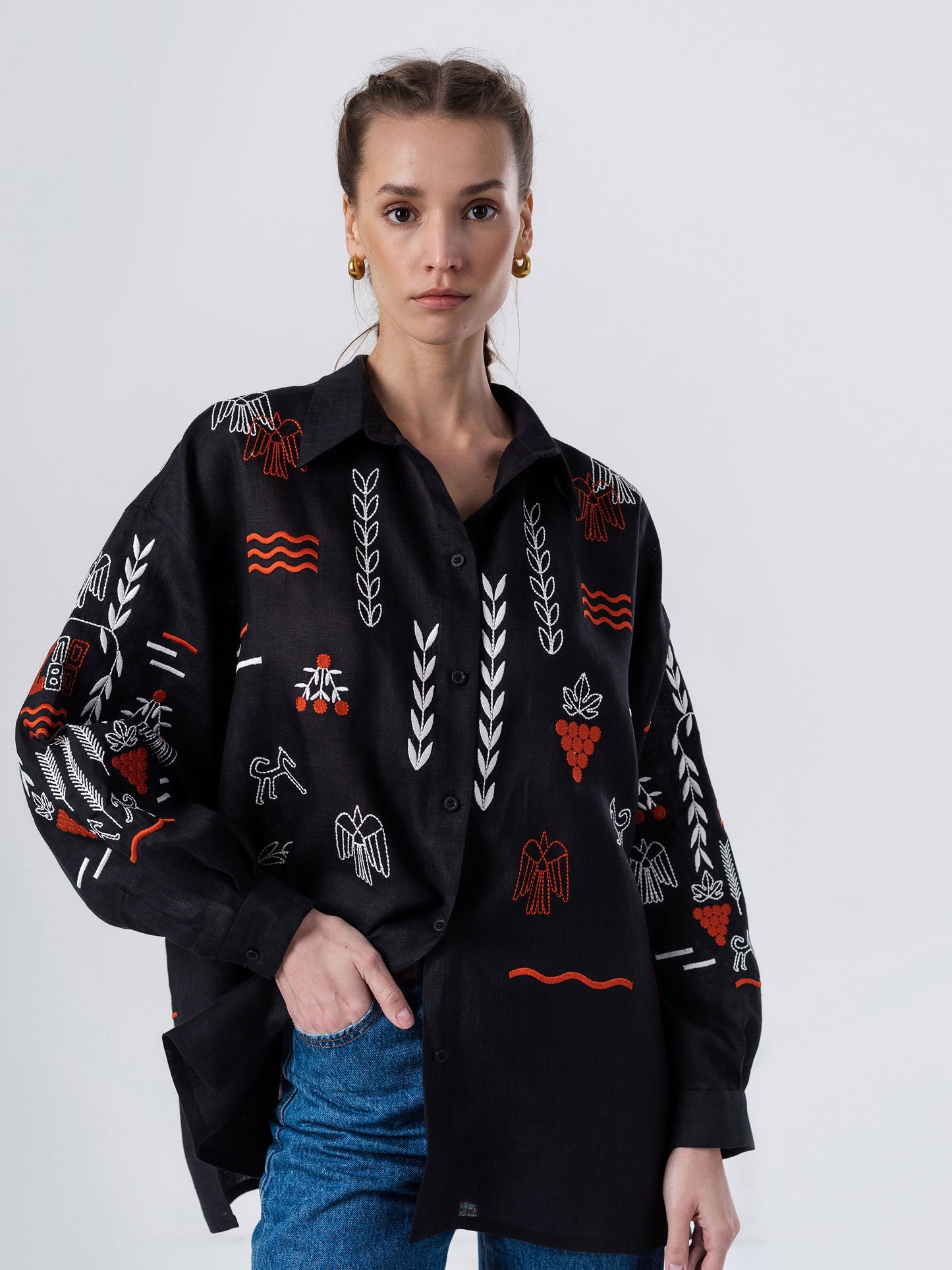 Black linen embroidered shirt SLOVO BLACK