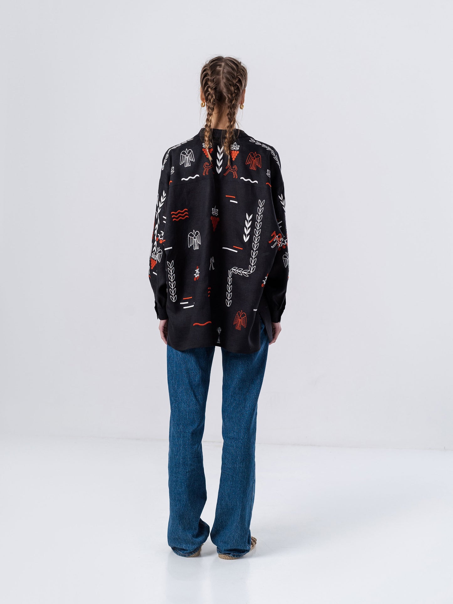 Black linen embroidered shirt SLOVO BLACK