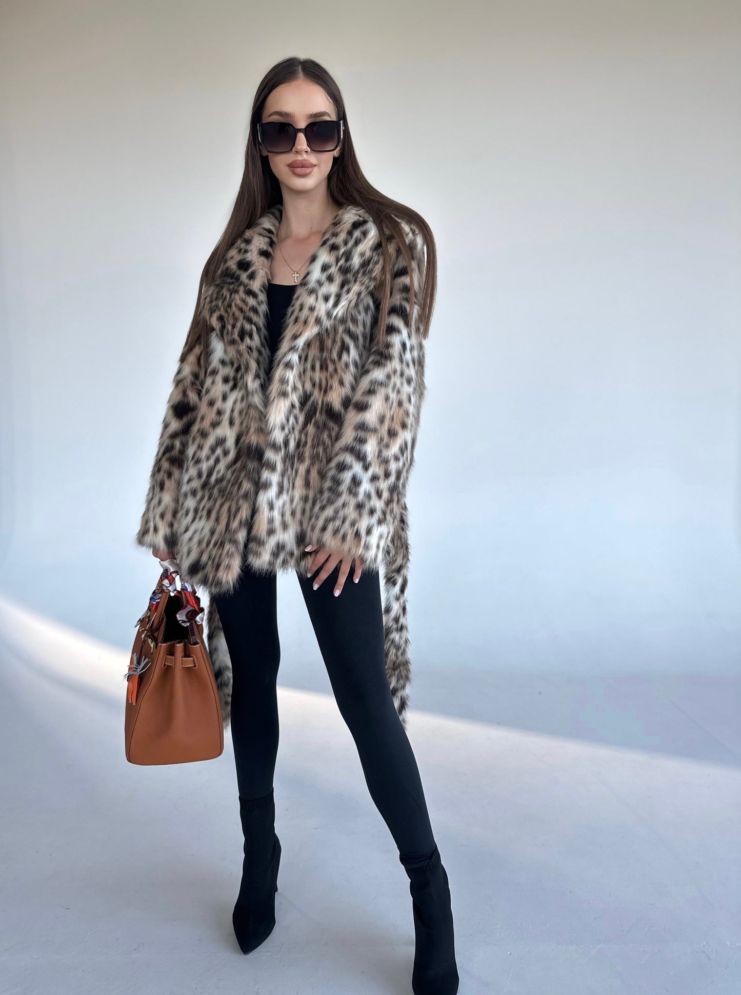 Exquisite Lynx-style faux fur half-coat