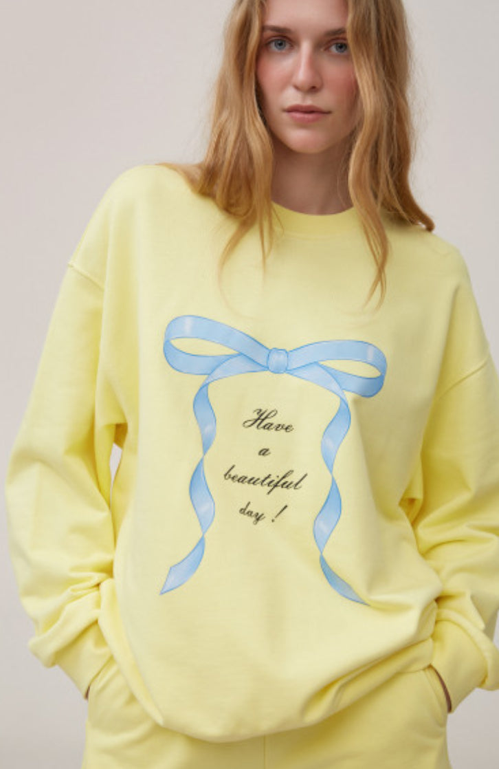 Sweatshirt with a print Have a beautyfull day