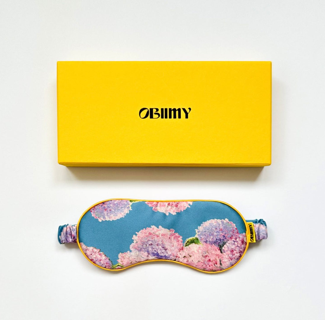 Sleep mask made of Italian silk “Sincere Feelings”