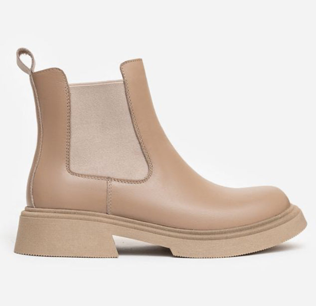 Leather Chelsea Boots (biege)