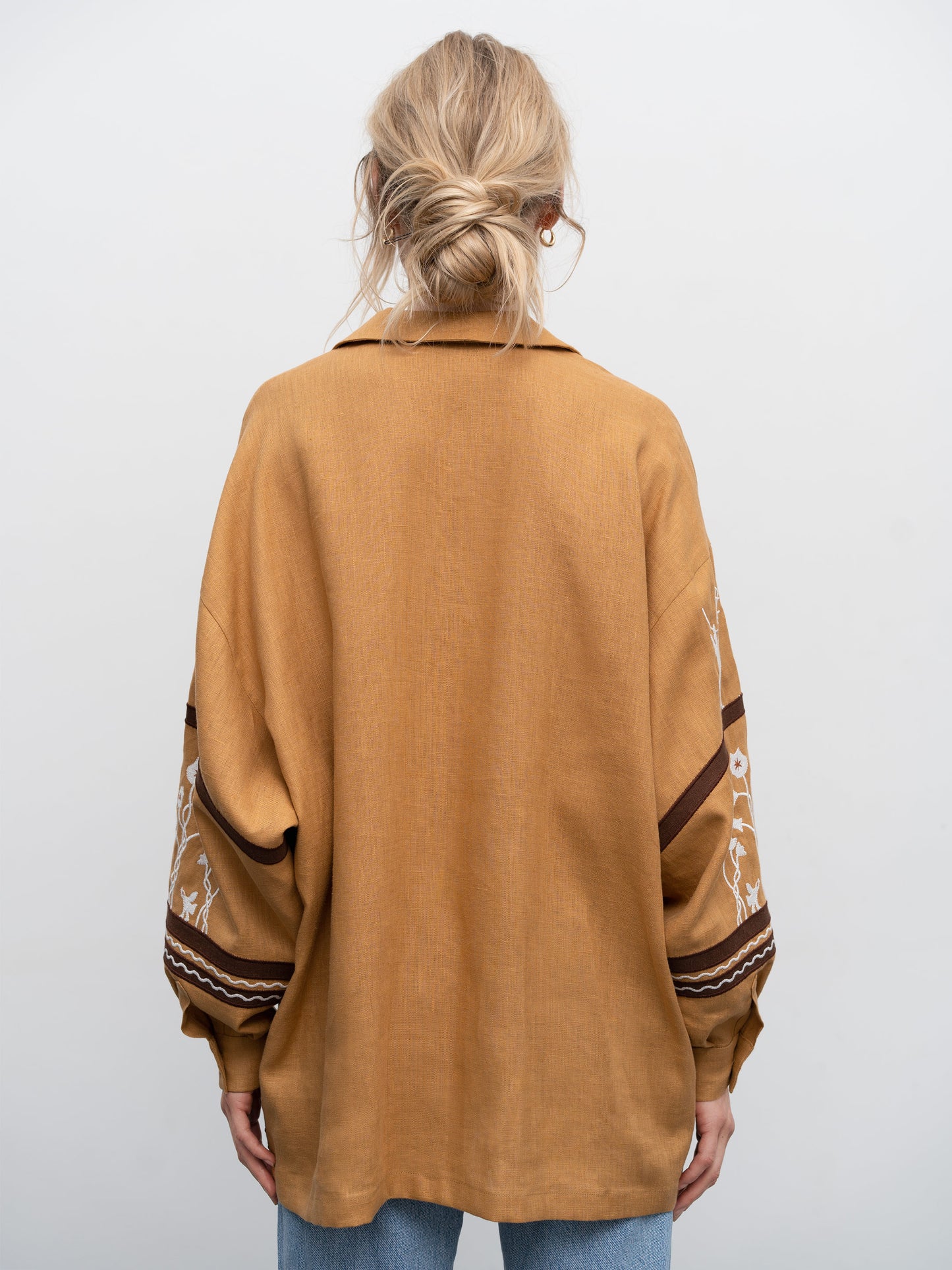 Women's embroidered shirt dedicated to Skovoroda Bayka