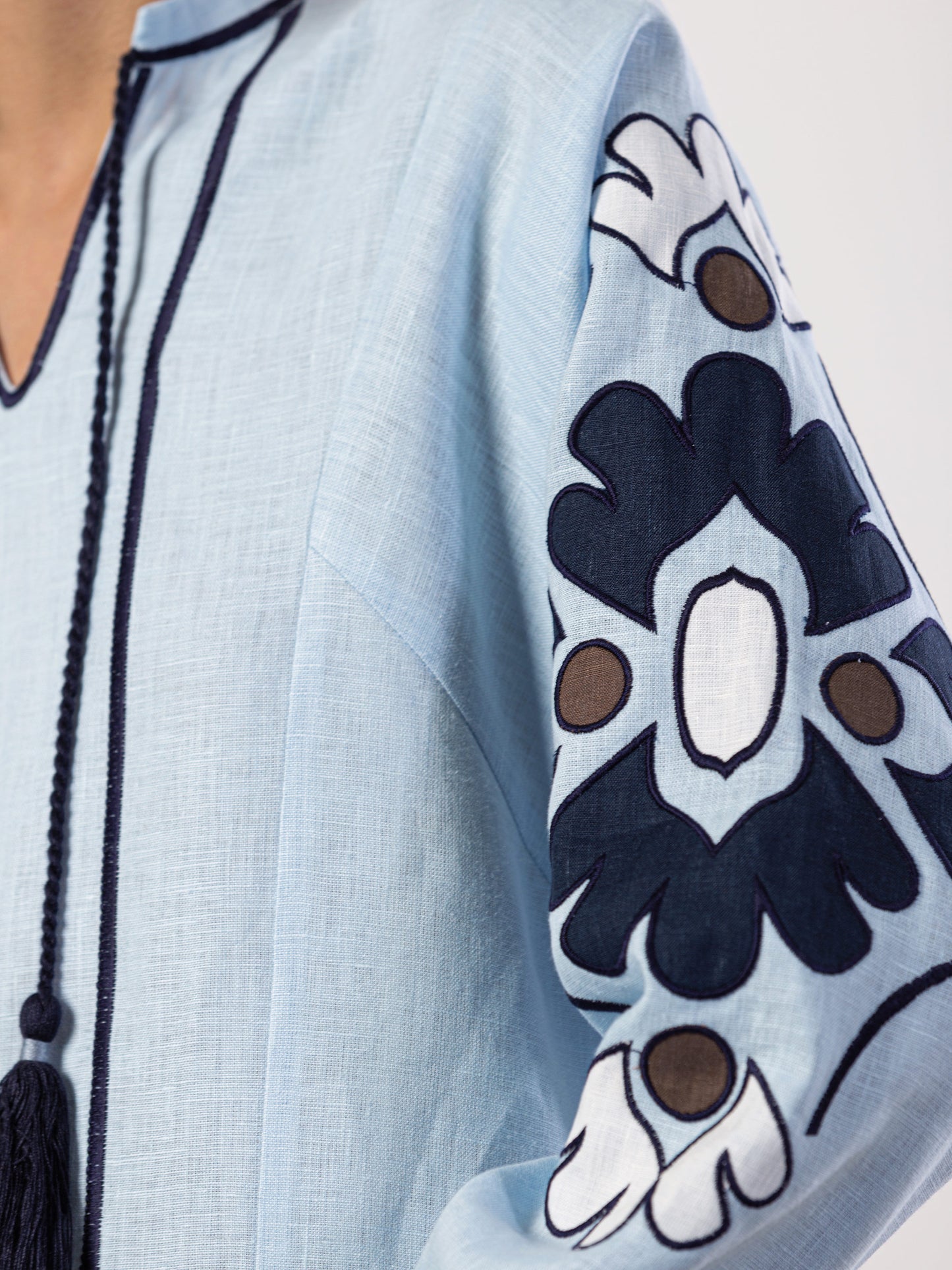 Blue blouse with floral pattern Aqua