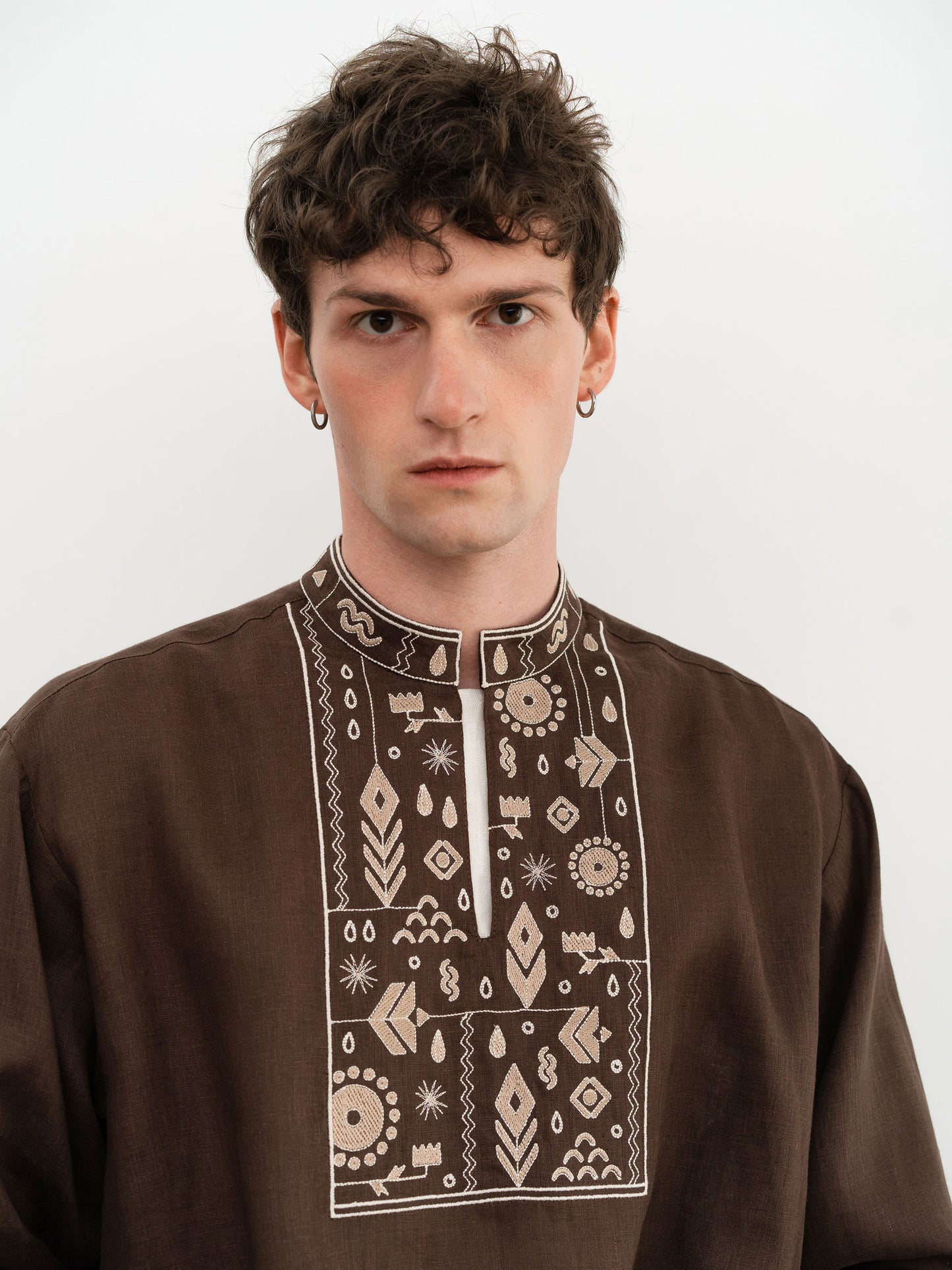 Men's brown embroidered shirt “Kmyn”