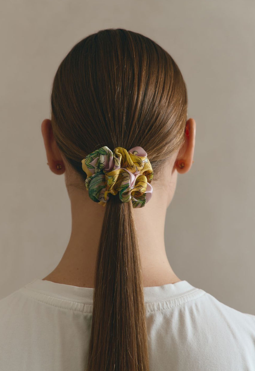 Silk scrunchie "Circle of the sun"