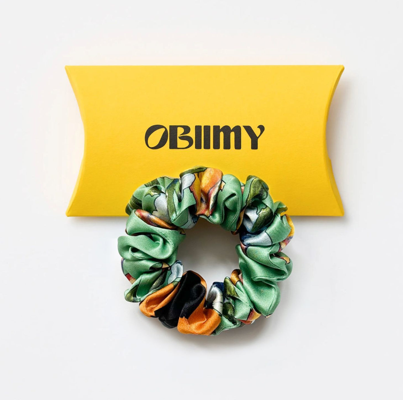 Silk scrunchie "Juicy memories"