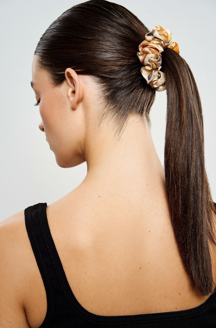 Silk scrunchie "Grace"