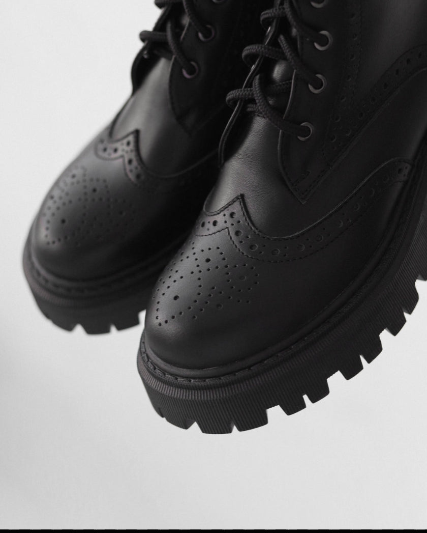 Leather Derby Brogues Boots ( Woollen Lining)