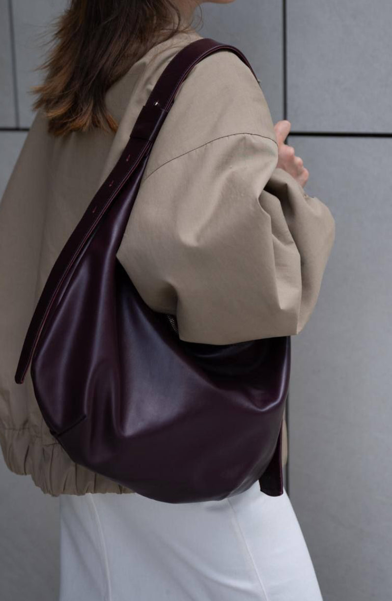 Suede Hobo bag (bordeaux)