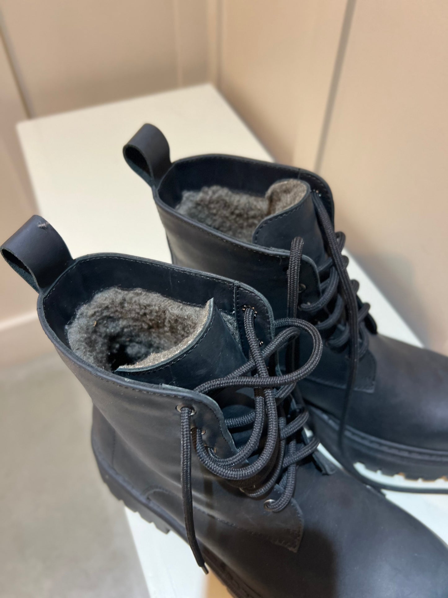Black Crazy Horse Boots