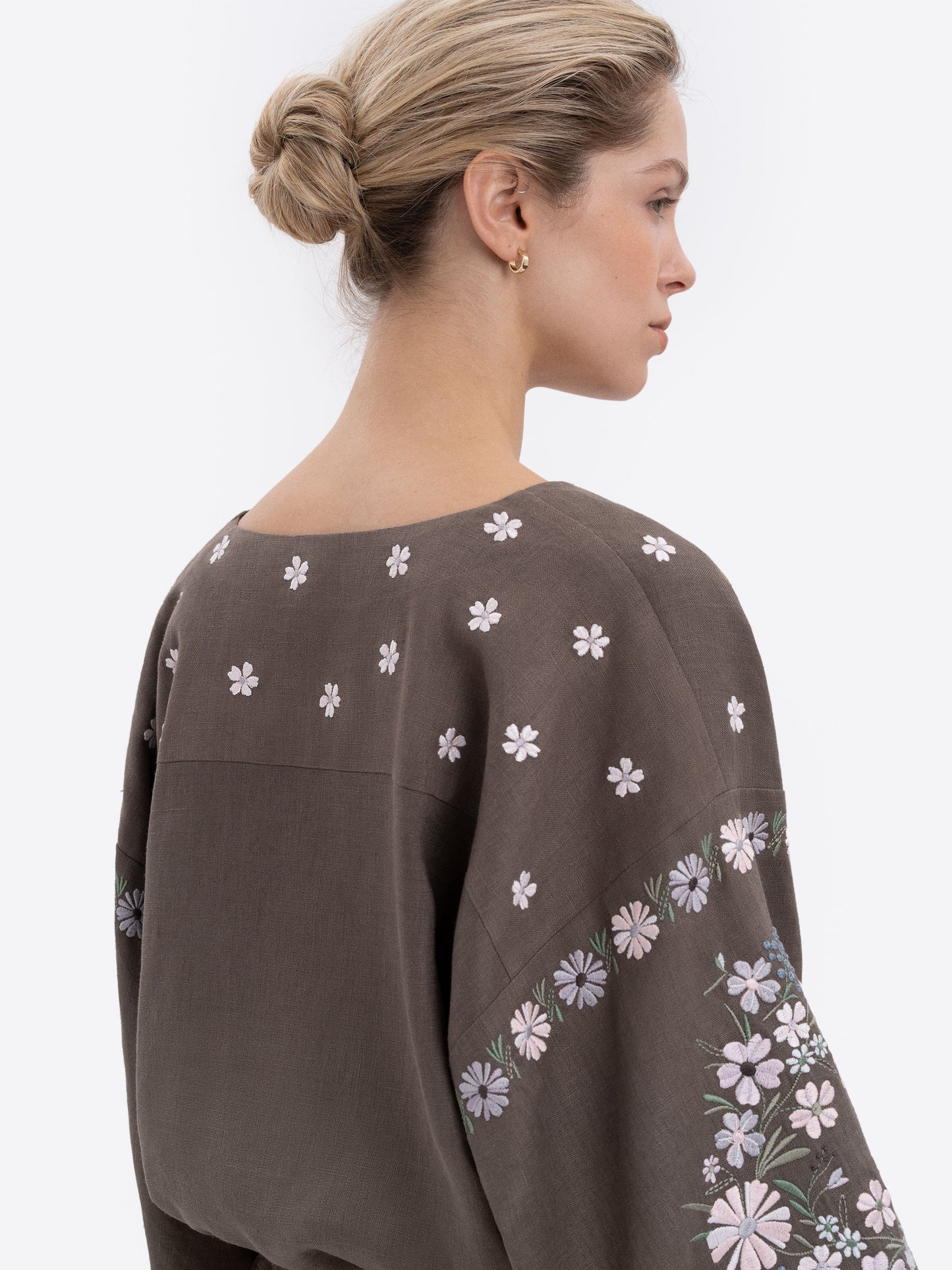 Linen Embroidered Blouse with Floral Pattern "Budzhak" dark
