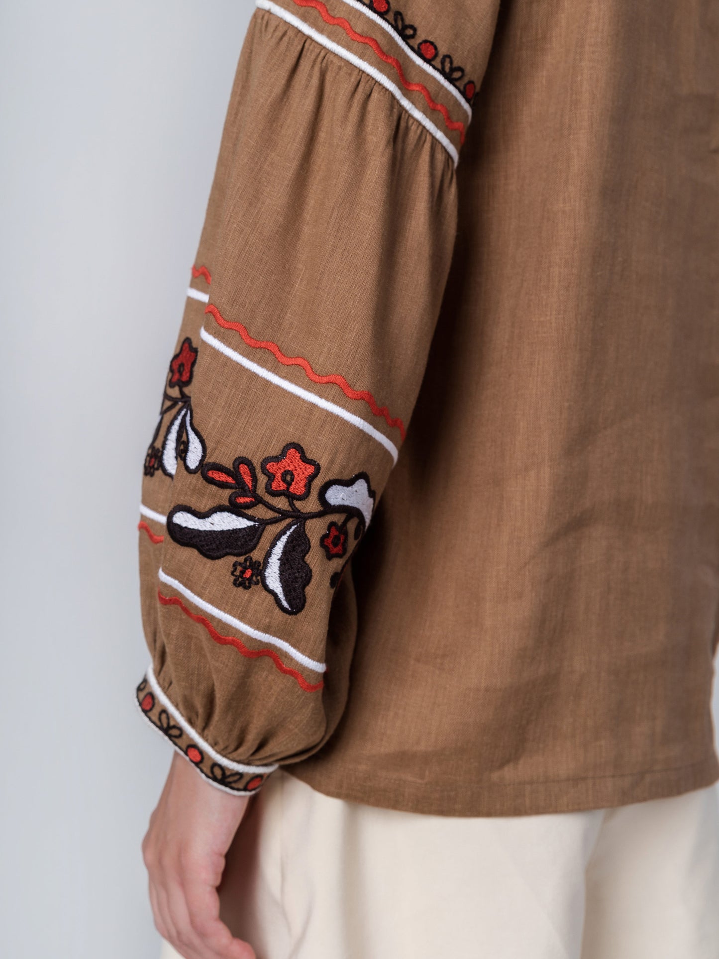 Embroidered linen shirt for women Grono