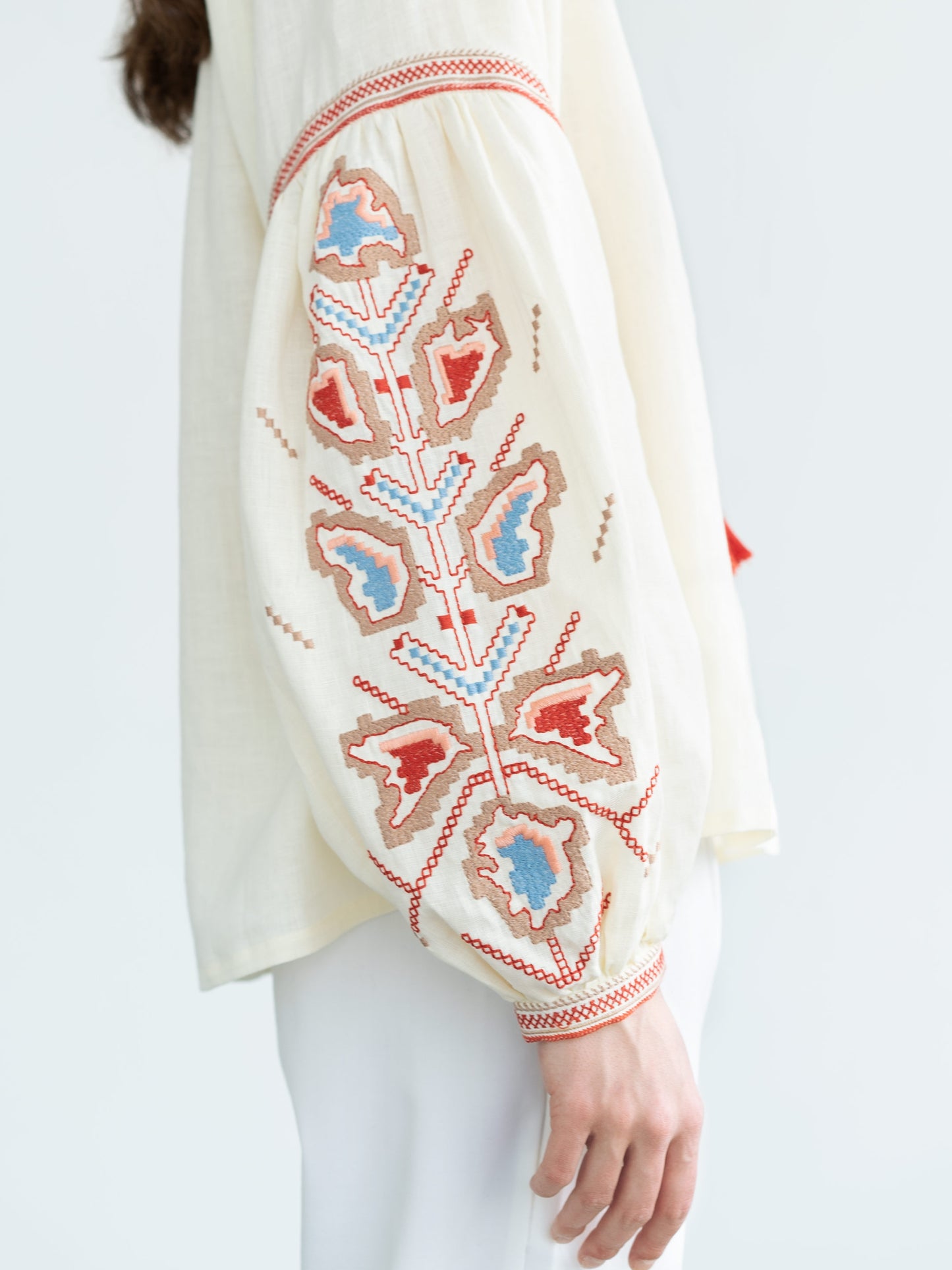 Women's shirt with embroidery of Ukrainian cities-heroes Yednist