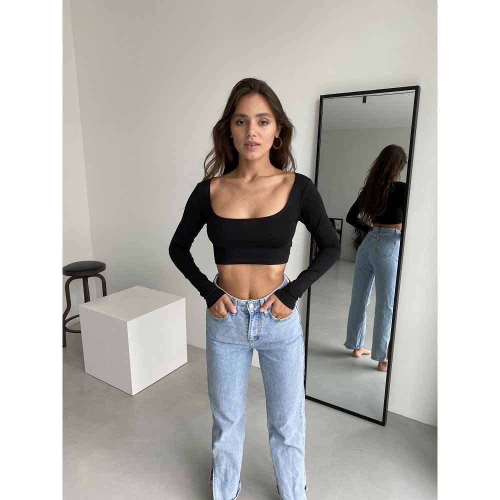 CROP TOP TUESDAY