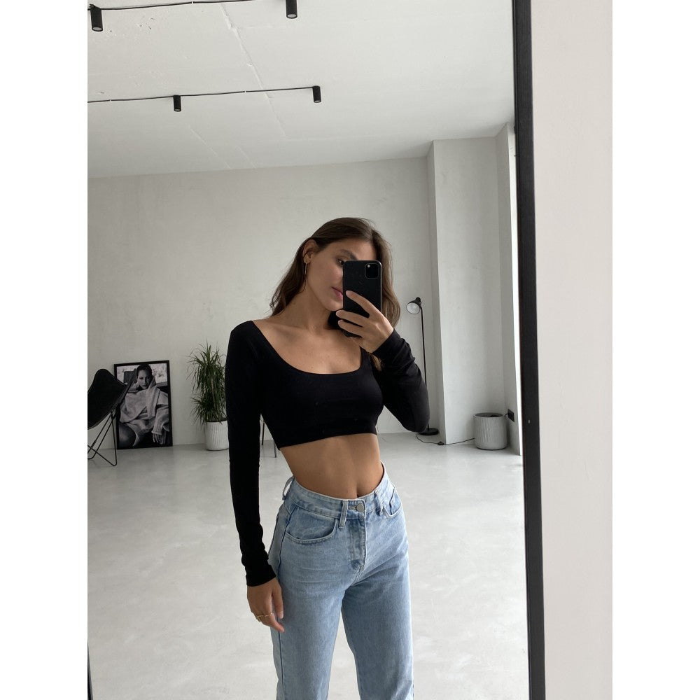 CROP TOP TUESDAY