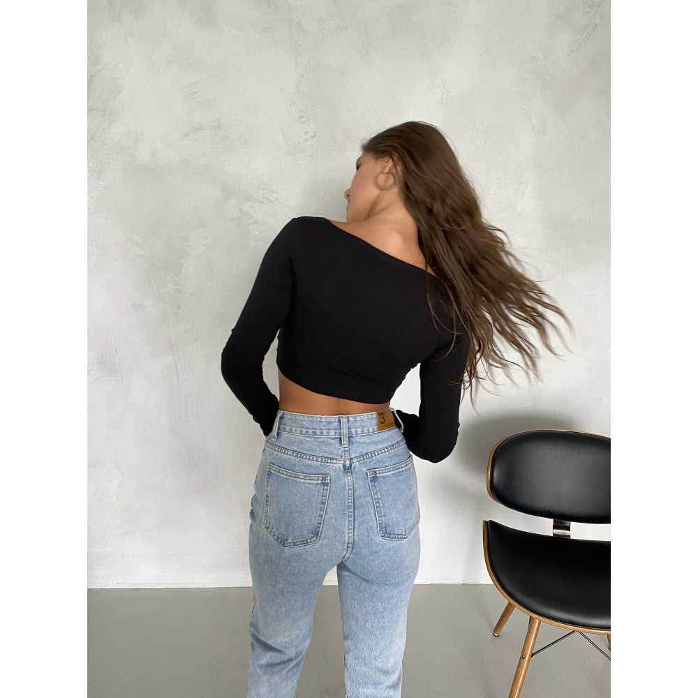 CROP TOP TUESDAY