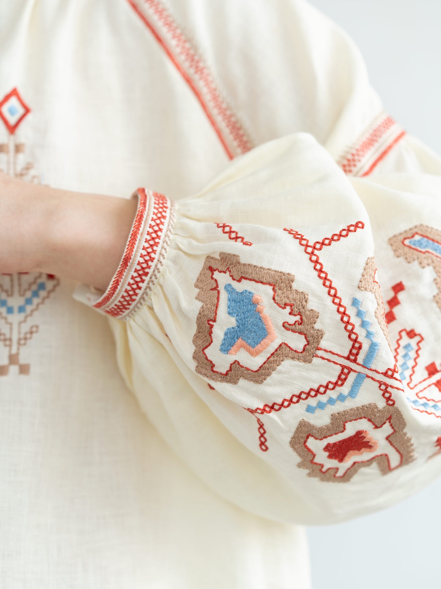 Women's shirt with embroidery of Ukrainian cities-heroes Yednist