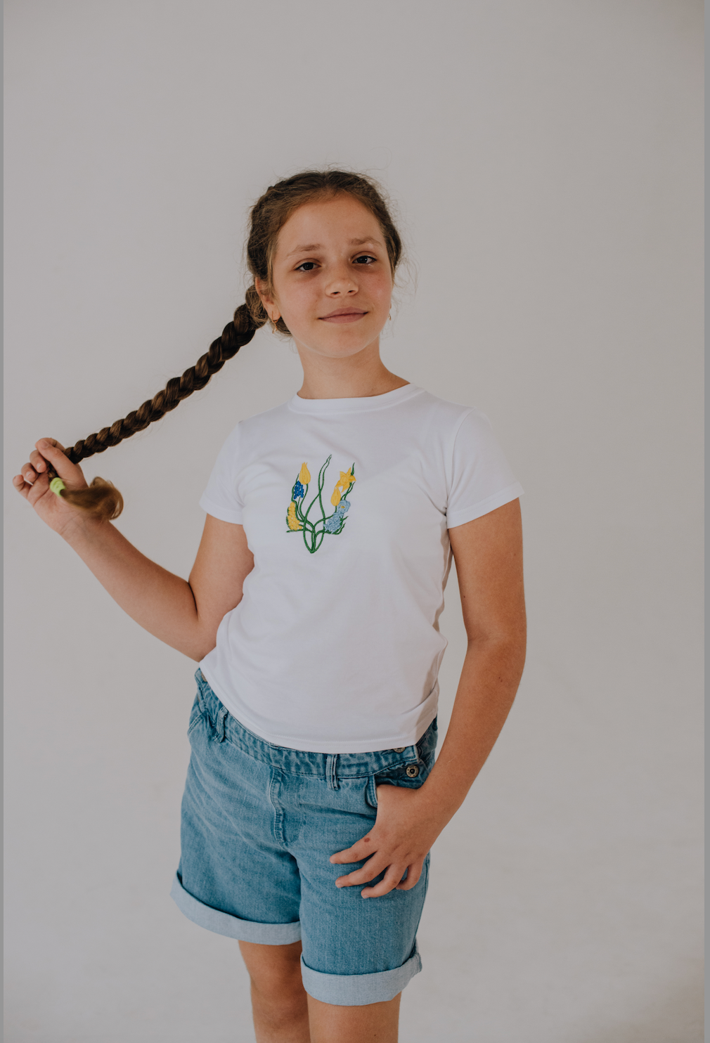 Kids T-shirt "Blossoming Trident"