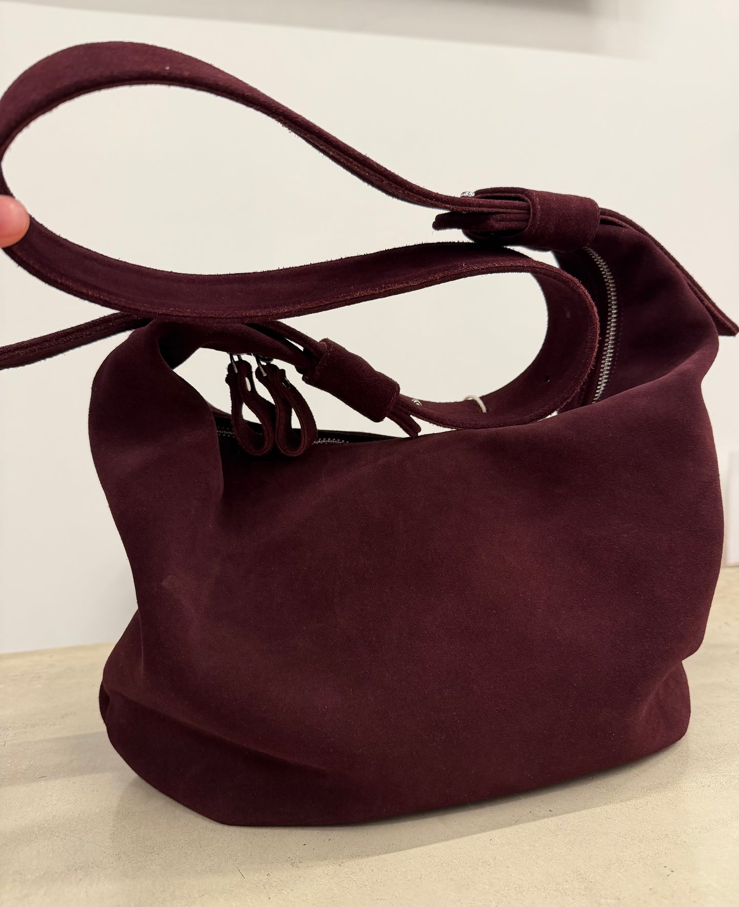Suede Hobo bag (bordeaux)