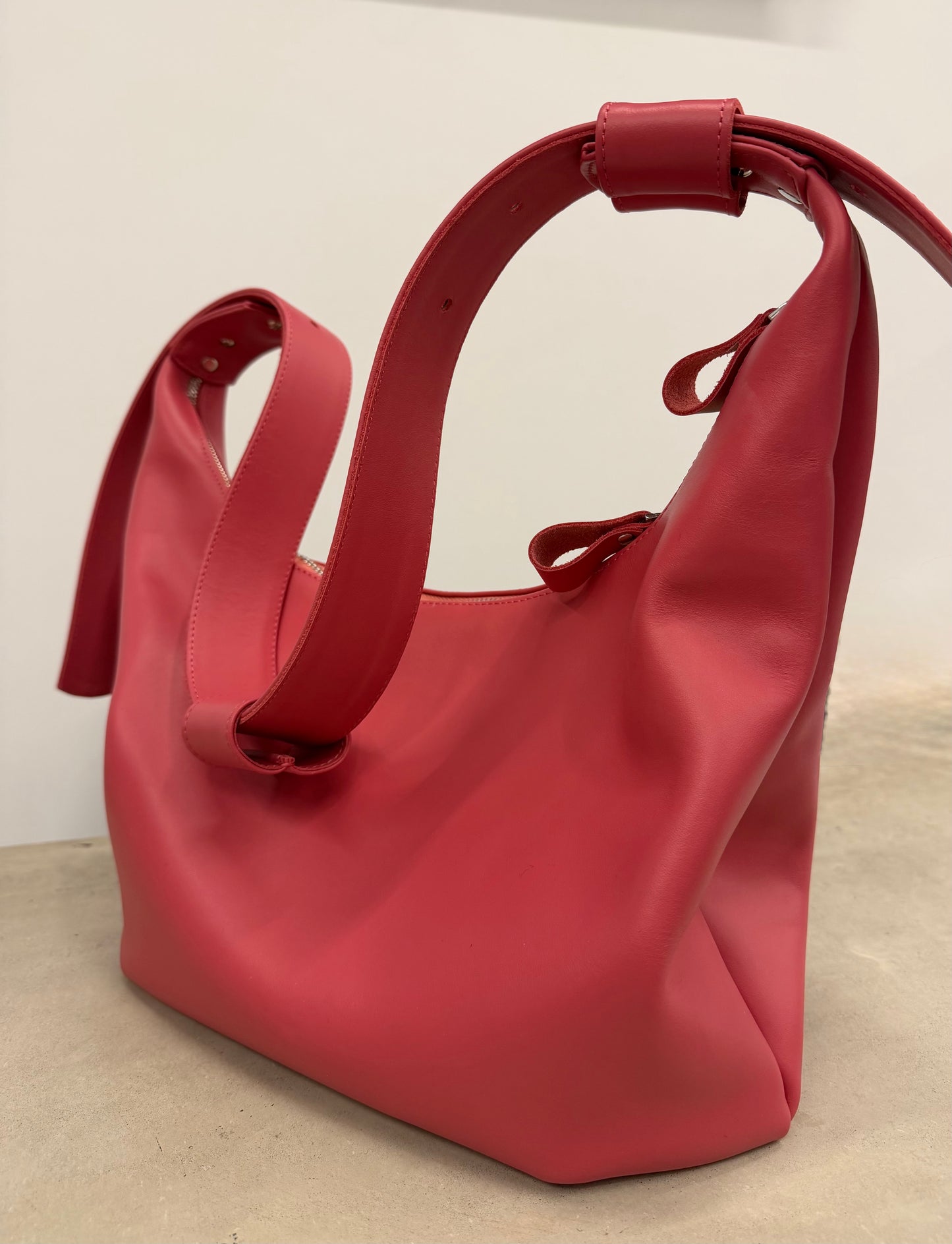 Leather Hobo bag (Pink)