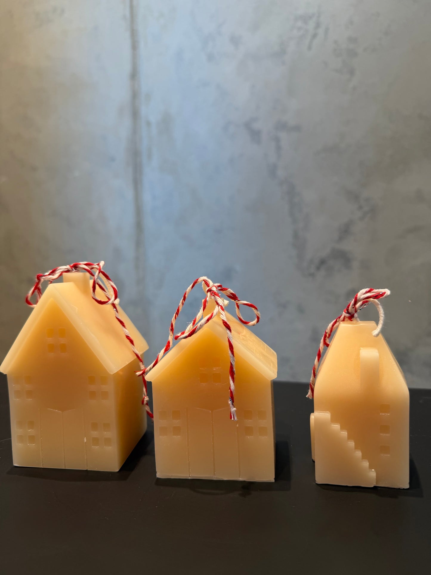 Candle “Cozy House” | Set of three | White
