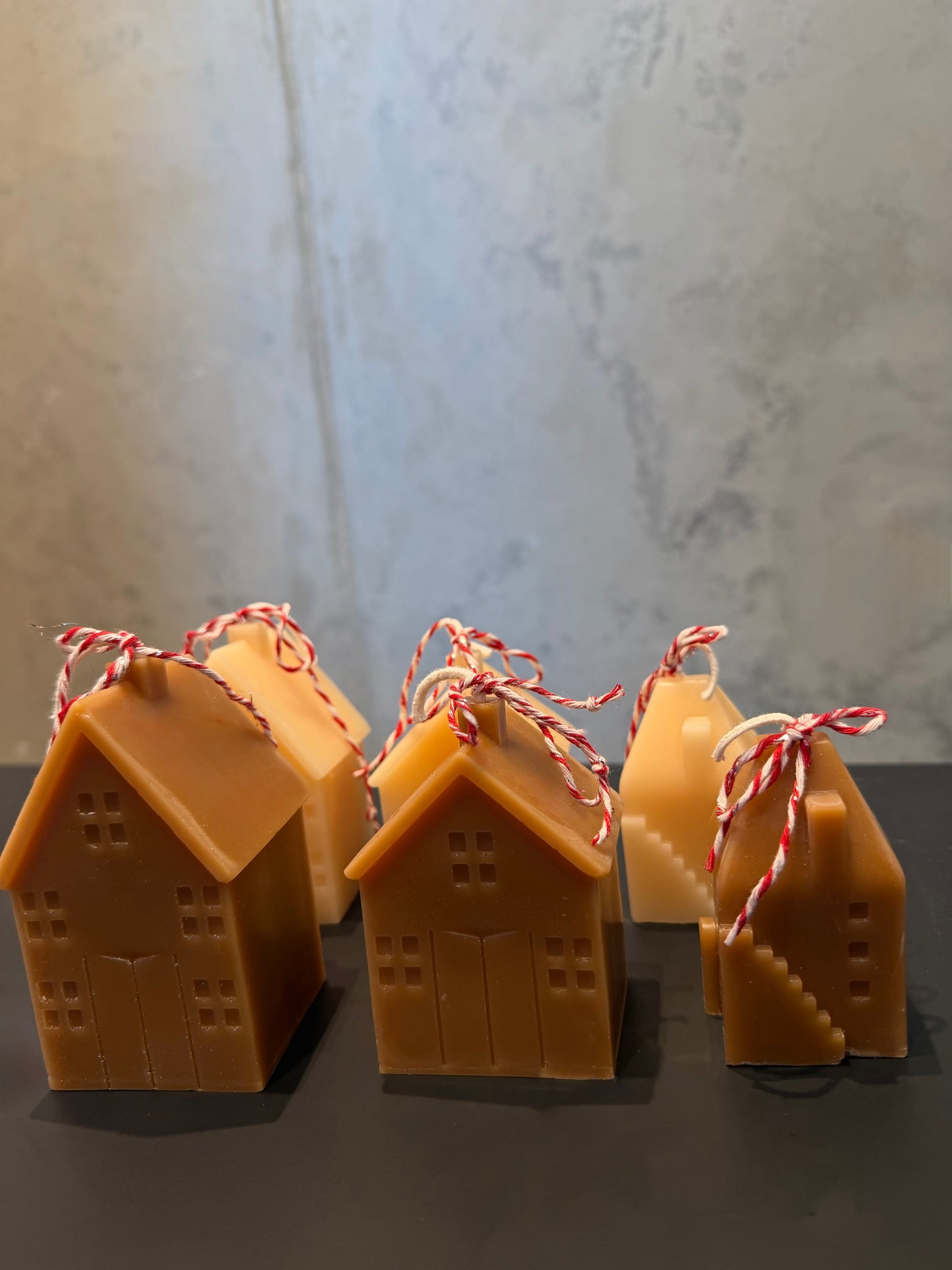 Candle “Cozy House” | Set of three | Brown