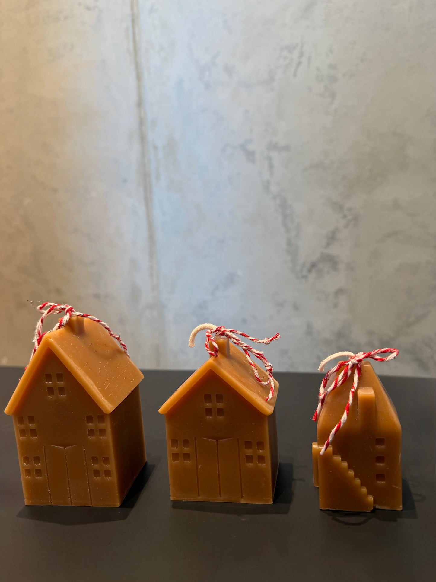 Candle “Cozy House” | Set of three | Brown