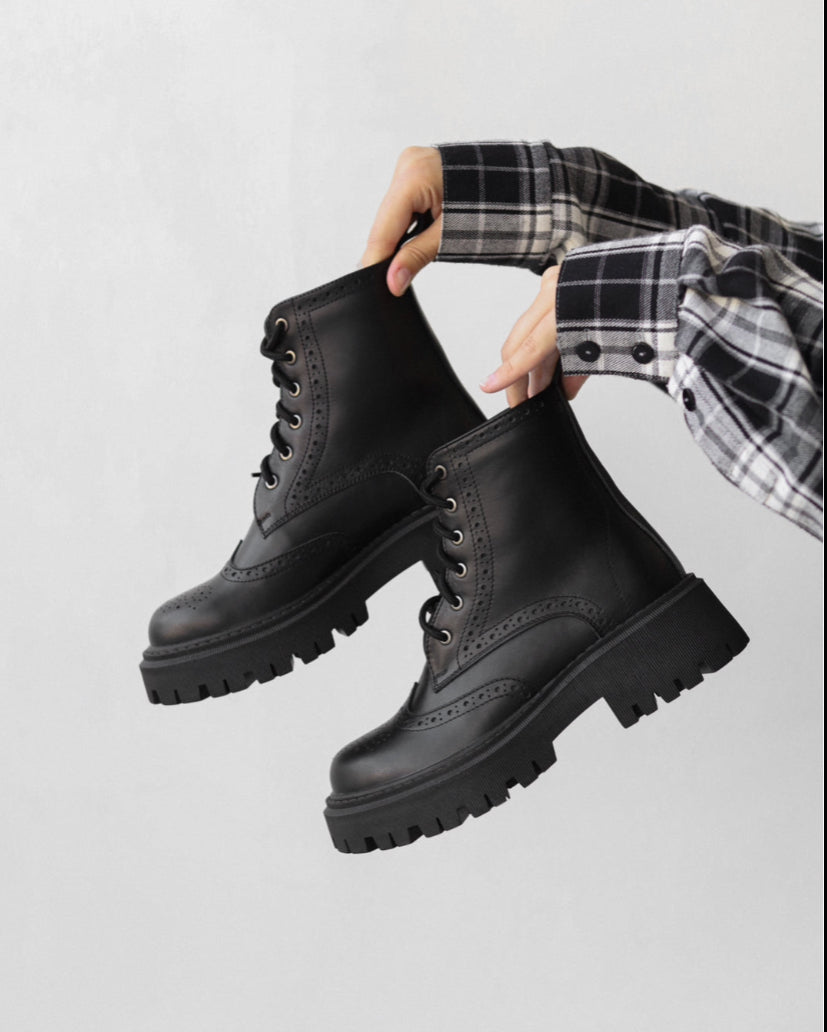 Leather Derby Brogues Boots ( Woollen Lining)