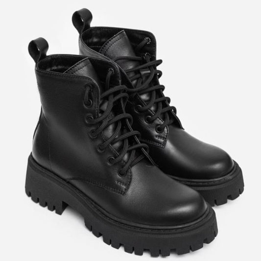 Leather Derby Boots ( Woollen lining)