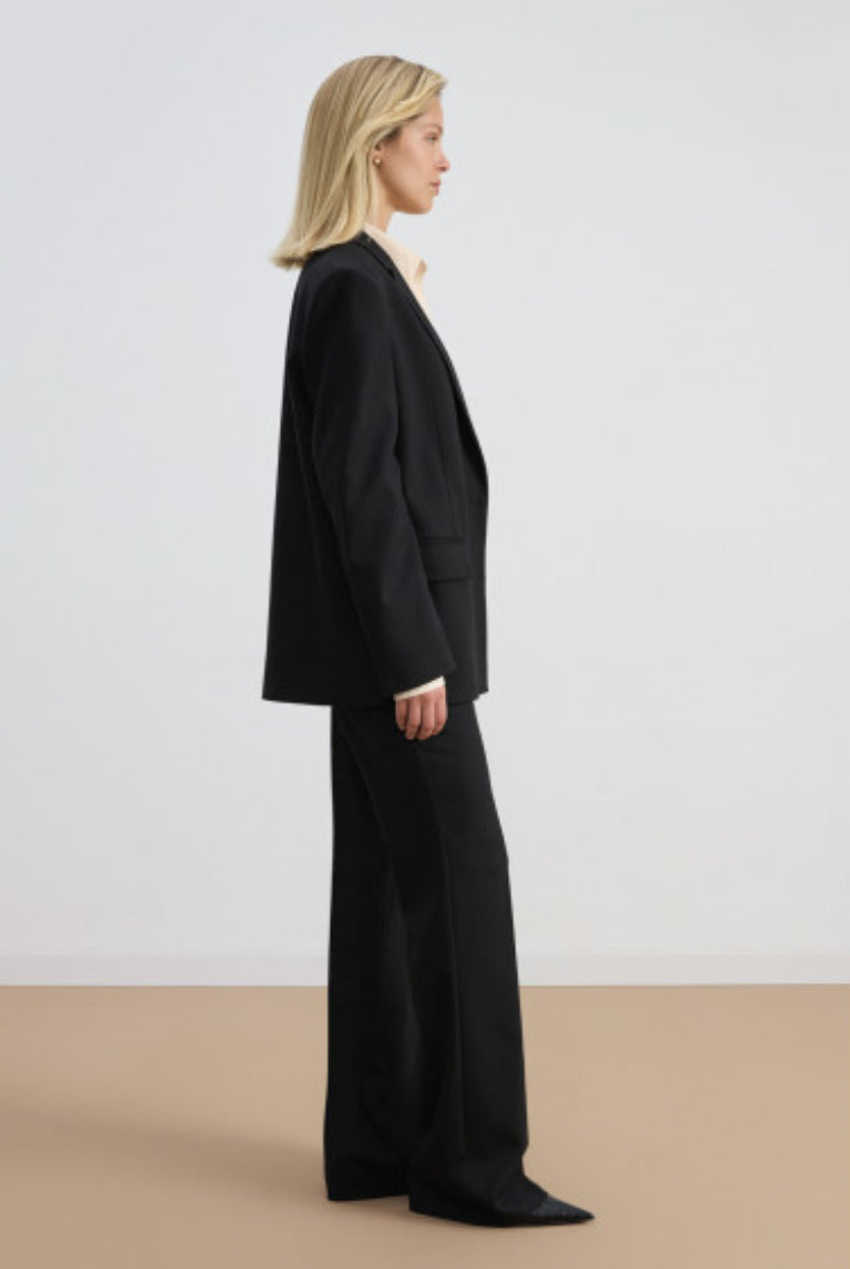 Women's basic jacket with zippers