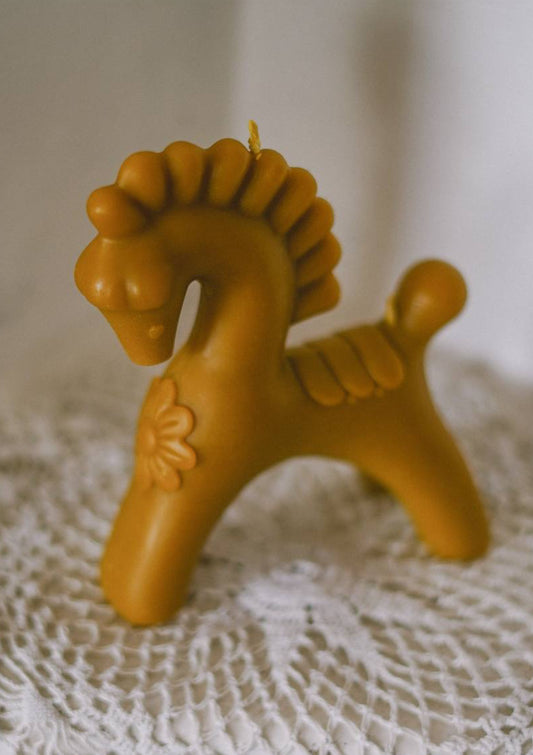 KONIK beeswax candle