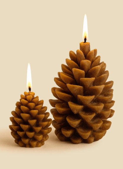PINE beeswax candle (6x7,5 cm)