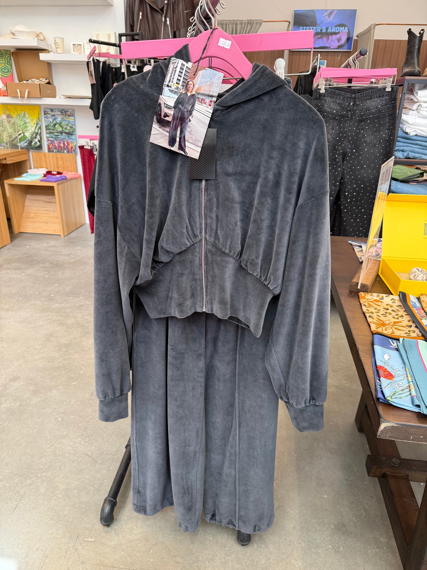 Velour Shape Set