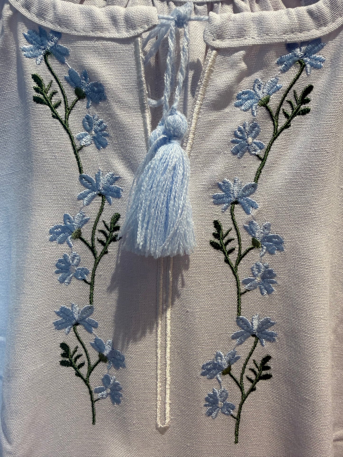 Embroidered shirt “Cat”- White for a girl