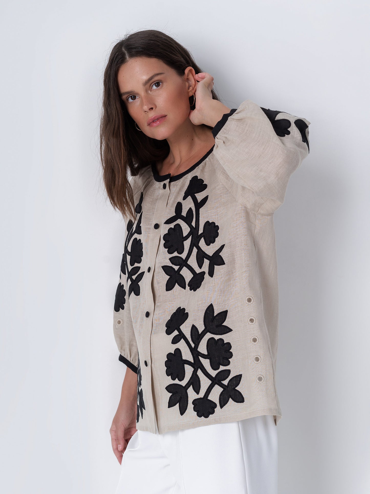 Linen blouse with applique Zagadka Black