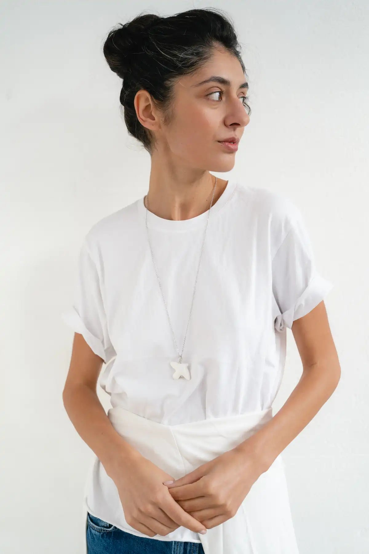 [M Y R N I] porcelain bird pendant on a chain and two type of cord